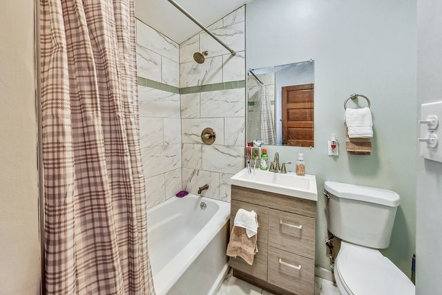 6326 W Cuyler Avenue 2, Chicago, IL 60634