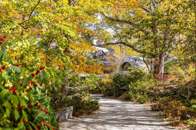 104 North Garden Drive, Pawling, NY 12564