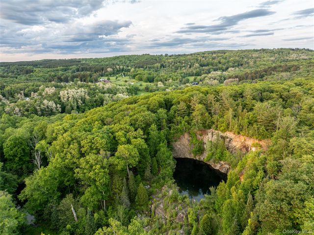 104 North Garden Drive, Pawling, NY 12564