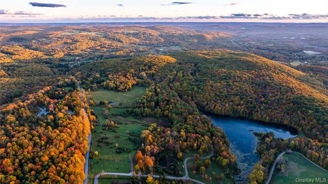 104 North Garden Drive, Pawling, NY 12564