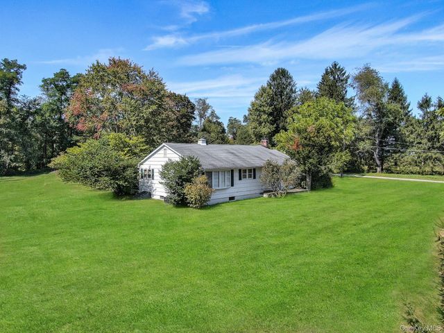 104 North Garden Drive, Pawling, NY 12564