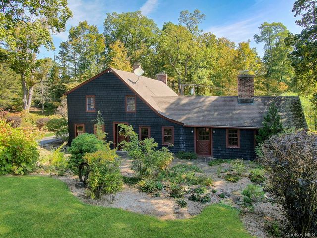 104 North Garden Drive, Pawling, NY 12564