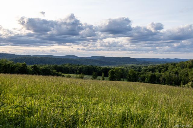 104 North Garden Drive, Pawling, NY 12564