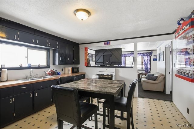 60 Fay Street, Orchard Park, NY 14127