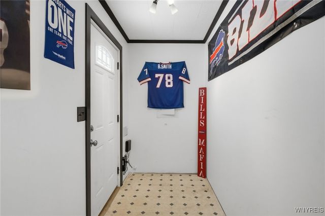 60 Fay Street, Orchard Park, NY 14127