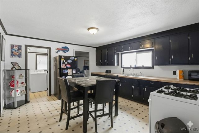 60 Fay Street, Orchard Park, NY 14127