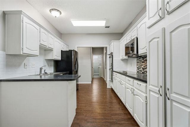 2115 Fawn Ridge Trail, Carrollton, TX 75010