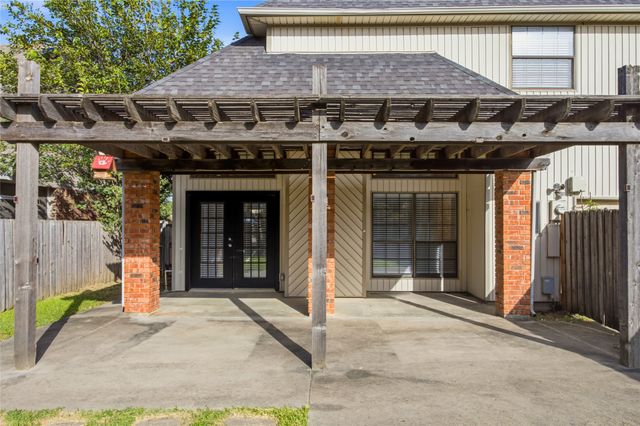 2115 Fawn Ridge Trail, Carrollton, TX 75010
