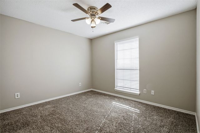 2115 Fawn Ridge Trail, Carrollton, TX 75010