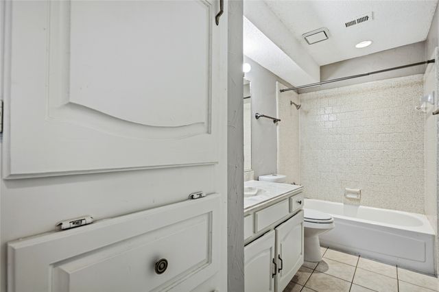 2115 Fawn Ridge Trail, Carrollton, TX 75010