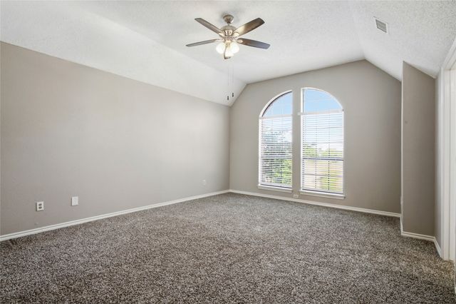 2115 Fawn Ridge Trail, Carrollton, TX 75010