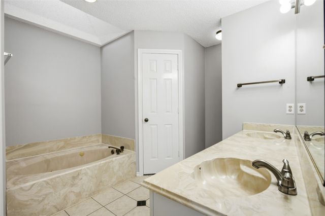 2115 Fawn Ridge Trail, Carrollton, TX 75010