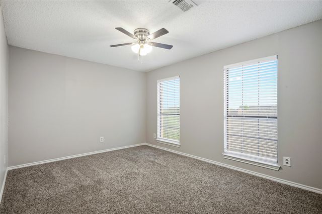 2115 Fawn Ridge Trail, Carrollton, TX 75010