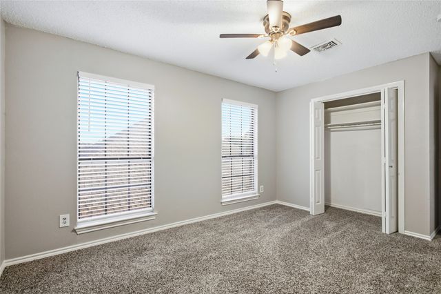 2115 Fawn Ridge Trail, Carrollton, TX 75010