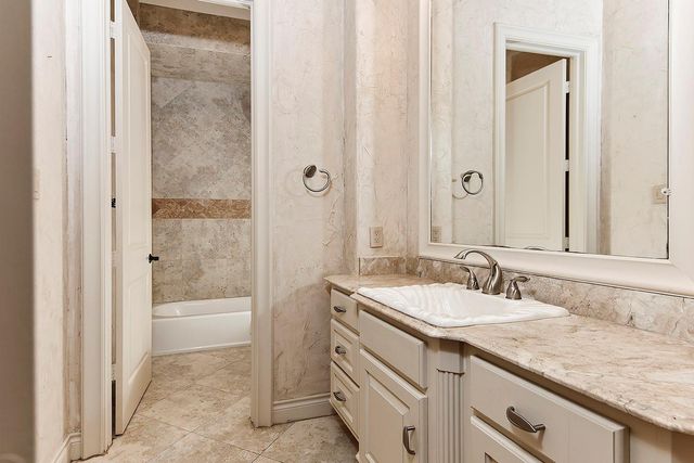 134 S Tranquil Path, The Woodlands, TX 77380