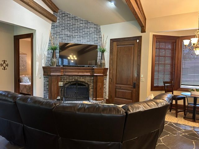 12 Live Oak Lane, Russellville, AR 72802