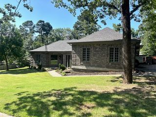 12 Live Oak Lane, Russellville, AR 72802