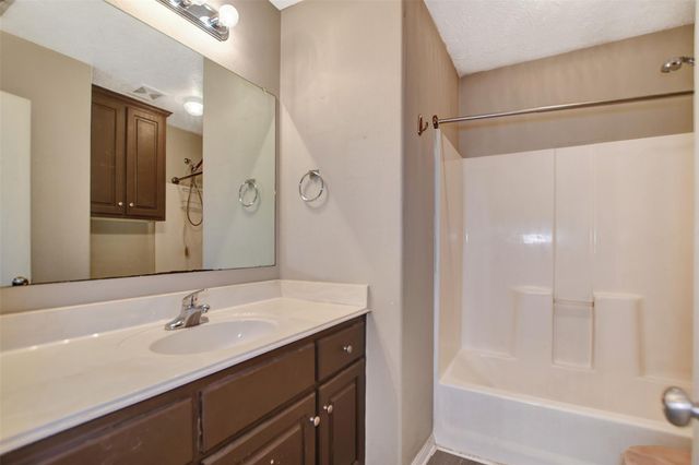 16400 Many Trees Lane, Conroe, TX 77302