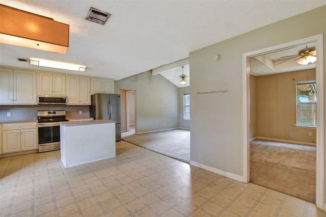 16400 Many Trees Lane, Conroe, TX 77302