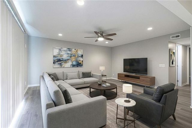 6206 Robinson Street 1, Overland Park, KS 66202
