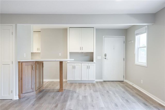 6206 Robinson Street 1, Overland Park, KS 66202