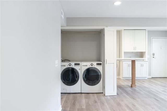 6206 Robinson Street 1, Overland Park, KS 66202