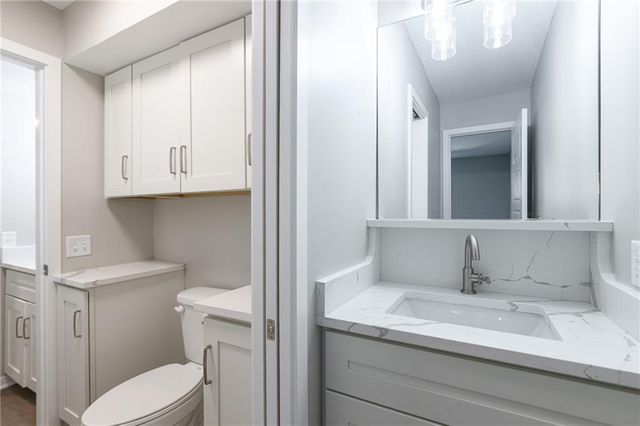 6206 Robinson Street 1, Overland Park, KS 66202