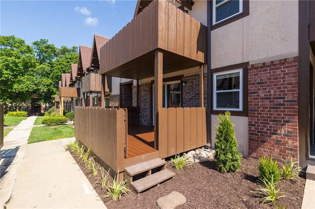 6206 Robinson Street 1, Overland Park, KS 66202