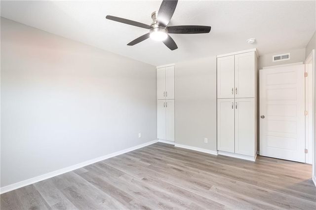 6206 Robinson Street 1, Overland Park, KS 66202