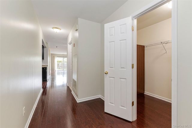 3-15 Endeavor Place A, College Point, NY 11356