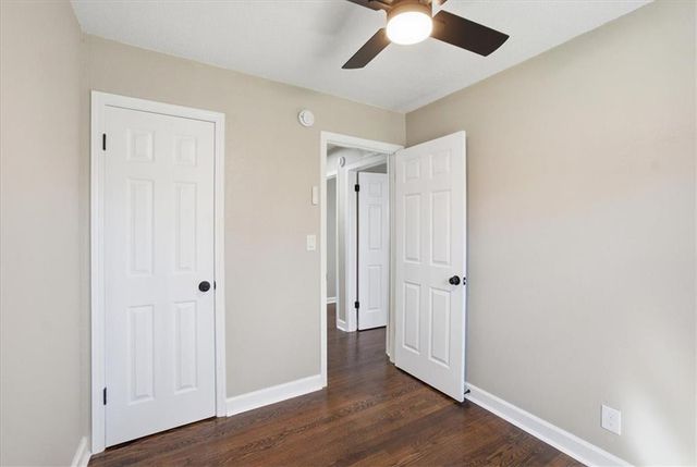 2510 S Crescent Avenue, Independence, MO 64052