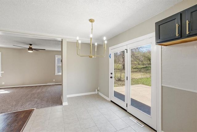 2510 S Crescent Avenue, Independence, MO 64052