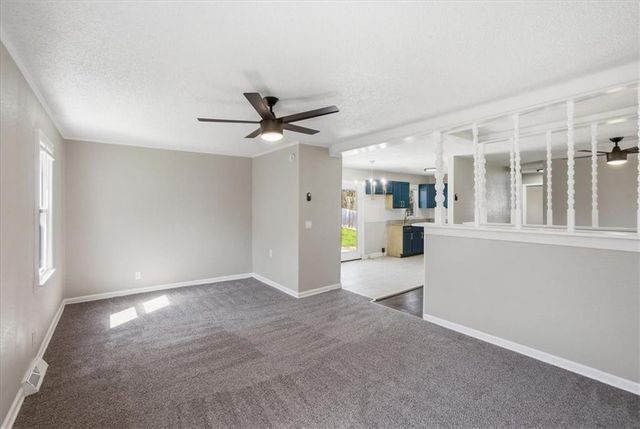 2510 S Crescent Avenue, Independence, MO 64052