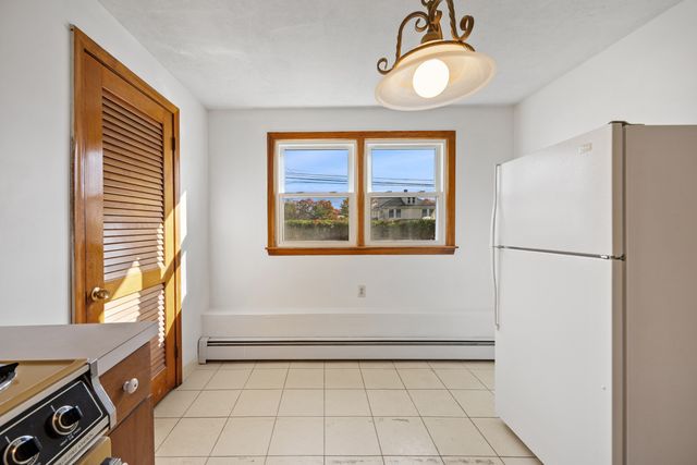 19 Albert Avenue, Wethersfield, CT 06109