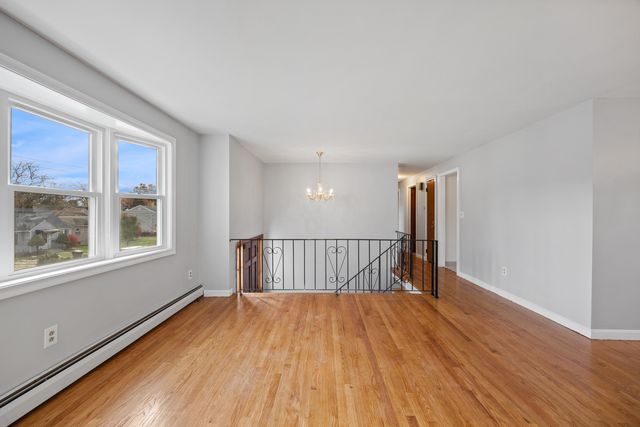 19 Albert Avenue, Wethersfield, CT 06109