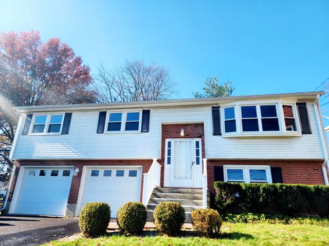 19 Albert Avenue, Wethersfield, CT 06109