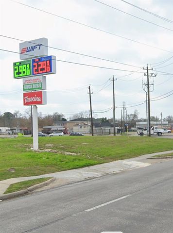 00 Eastex Freeway, Houston, TX 77093