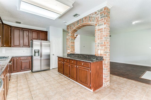 2410 Bowie Lane, Grapevine, TX 76051