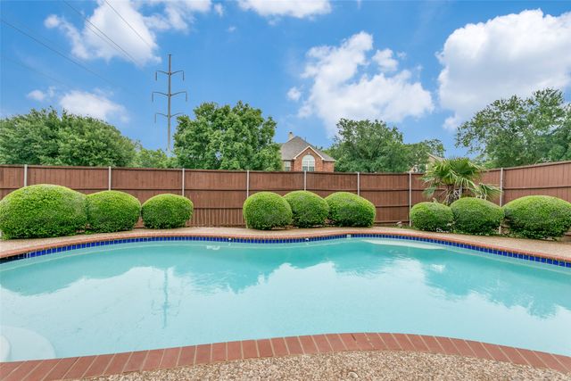 2410 Bowie Lane, Grapevine, TX 76051