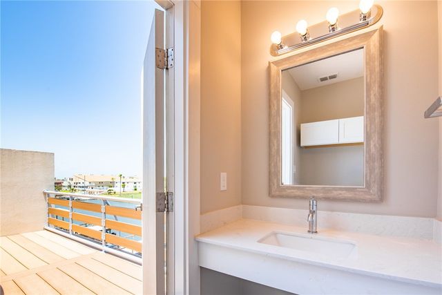 14410 E Cabana St C, Corpus Christi, TX 78418