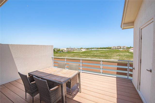14410 E Cabana St C, Corpus Christi, TX 78418