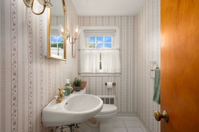 8 Irving St, Danvers, MA 01923