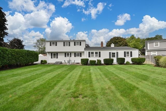 8 Irving St, Danvers, MA 01923