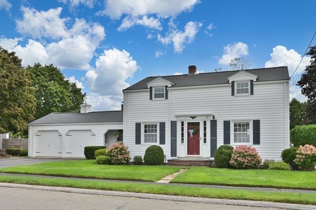 8 Irving St, Danvers, MA 01923