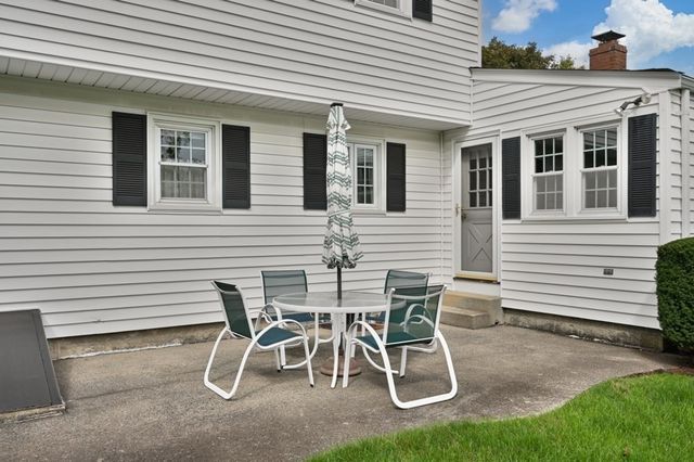 8 Irving St, Danvers, MA 01923