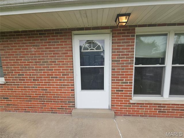 9503 Yorktown Drive, St Louis, MO 63137