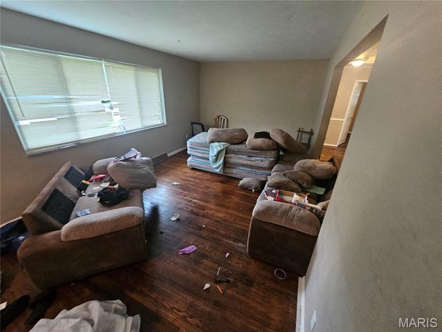 9503 Yorktown Drive, St Louis, MO 63137