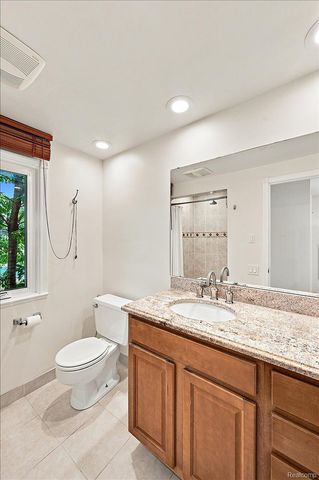 980 Sandhurst Road, Bloomfield Charter Township, MI 48302