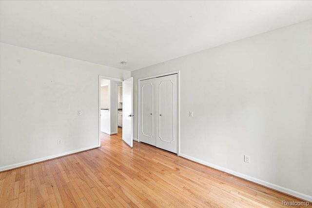 980 Sandhurst Road, Bloomfield Charter Township, MI 48302
