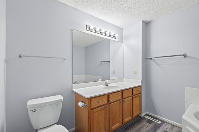 4255 Merrimac Lane N 41, Plymouth, MN 55446